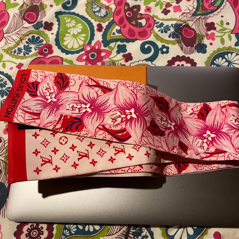 ❌❌SOLD❌❌Brand New Louis Vuitton Monokinawa Bandeau